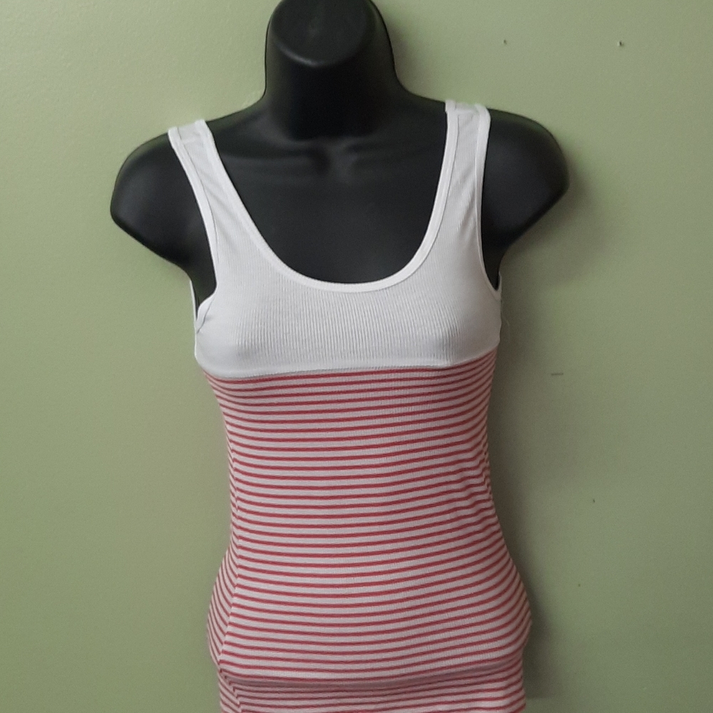 Red and white tanktop
